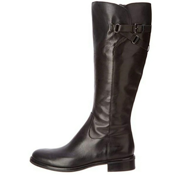 Chic & Timeless Ecco Boots - Picture 2 of 8
